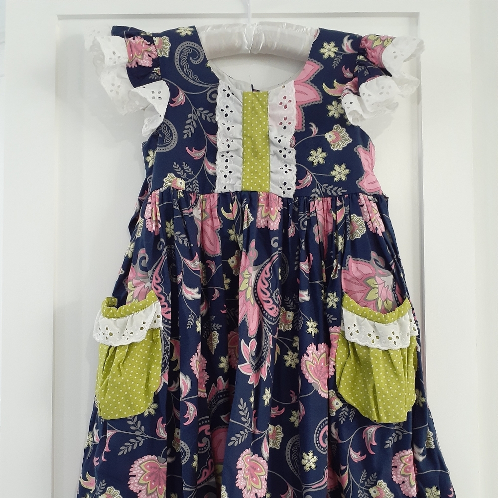 Girl dress